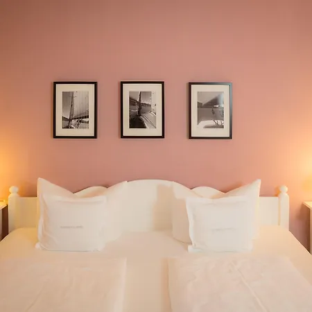 Bio Design Boutique St Georg 호텔 바트비제