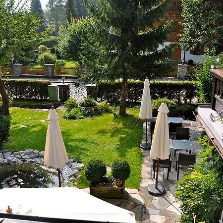 Bio Design Boutique St Georg فندق 3*