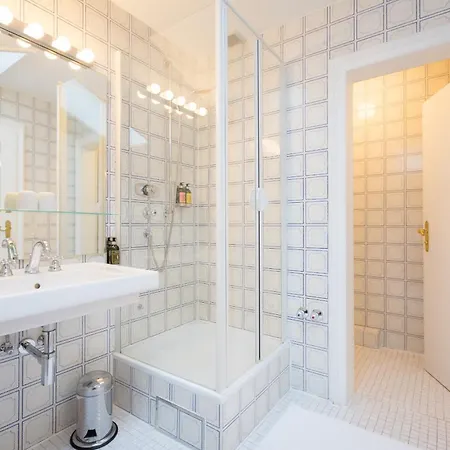 Bio Design Boutique St Georg 3*