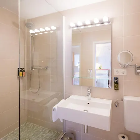 Bio Design Boutique St Georg 3*